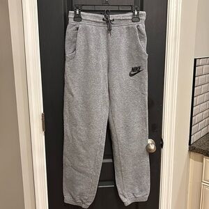 Nike sweats - excellent condition - barely worn!
